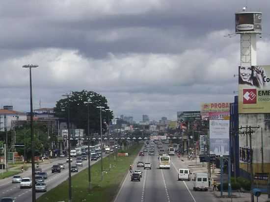 AVENIDA CENTRAL EM ANANINDEUA-FOTO:DRICOBEL - ANANINDEUA - PA