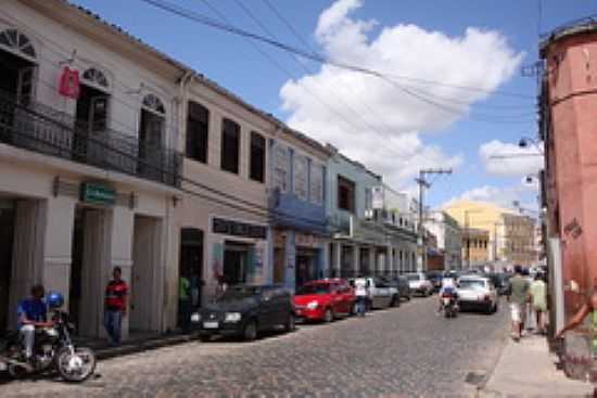 RUA PRINCIPAL DE ENTRADA DA HISTRICA CIDADE DE CACHOEIRA-FOTO:HENRIQUE DE BORBA - CACHOEIRA - BA