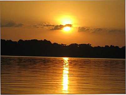 VISTA DO POR-DO-SOL EM BAIO, POR LINDA LEO - BAIO - PA