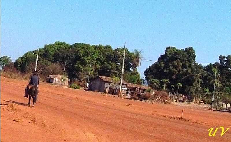 BARREIRA DOS CAMPOS-PA-ESTRADA-FOTO:WWW.UNIVERSODOSVIAJANTES.COM  - BARREIRA DOS CAMPOS - PA