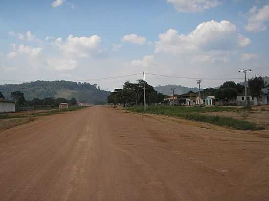 BELA VISTA DO CARACOL-PA-ESTRADA CORTANDO A CIDADE-FOTO:FABIO JR OLIVEIRA - BELA VISTA DO CARACOL - PA