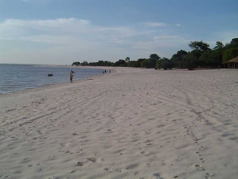 BELTERRA-PA-PRAIA DO CAJUTUBA NO RIO TAPAJS-FOTO:ALAN KARDEC - BELTERRA - PA