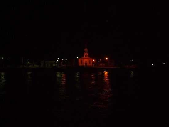 IGREJA DE CURRALINHO,VISTA NOTURNA-FOTO:CARLOS FERNANDO MACE - CURRALINHO - PA