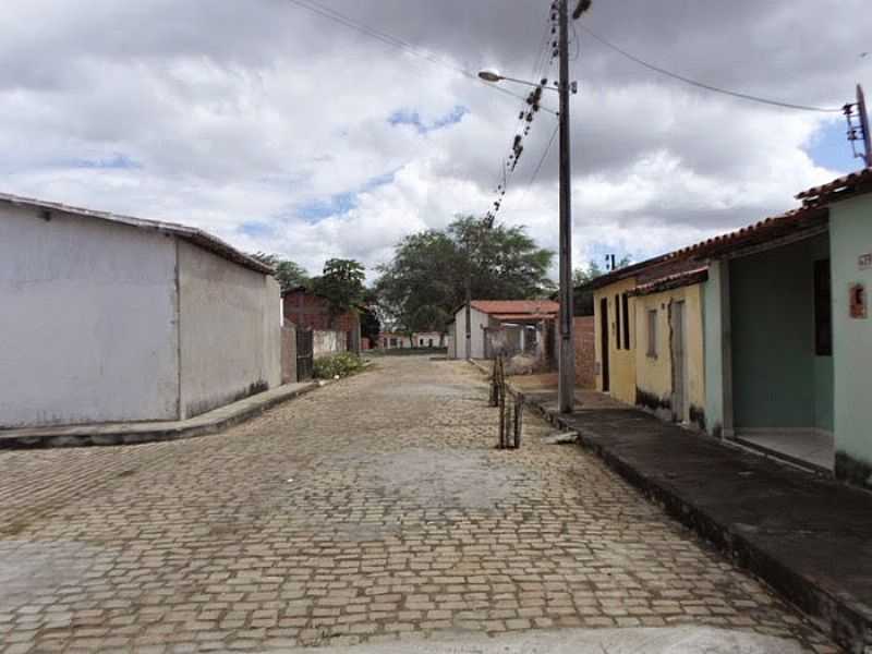 CAIARA-BA-RUAS DO POVOADO-FOTO:IBA MENDES - CAIARA - BA