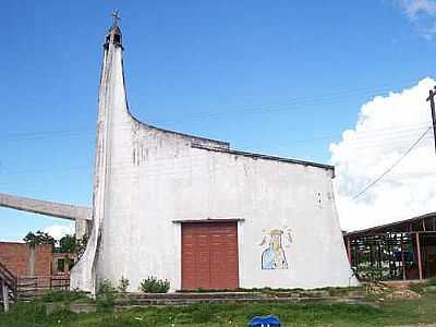 IGREJA CATLICA - CONSTRUDA NA DCADA DE 60 POR LAUDJB - IPIXUNA DO PAR - PA