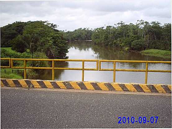 PONTE SOBRE O RIO IRITUIA, POR IVALDO NEY - IRITUIA - PA
