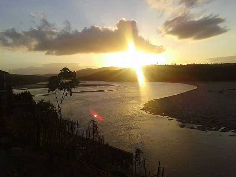 CAIUBI-BA-RIO DA CIDADE-FOTO:FACEBOOK - CAIUBI - BA