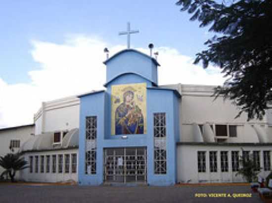 CATEDRAL DE N.S.DO PERPTUO SOCORRO-FOTO:VICENTE A. QUEIROZ - MARAB - PA