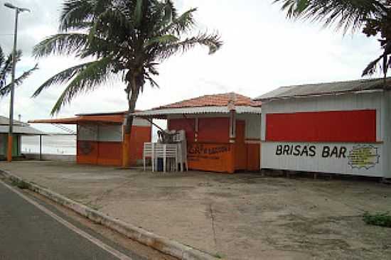 VISTA DAS BARRAQUINHAS NA ORLA DO DISTRITO DE MARUD - MARUD - PA