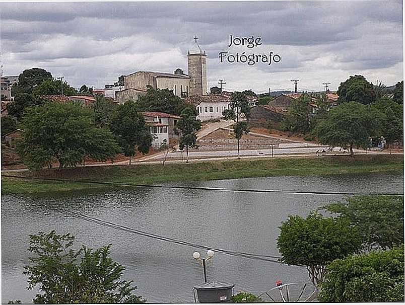 CALDEIRO GRANDE-BA-LAGOA E VISTA DA CIDADE-FOTO:WWW.FLICKR.COM  - CALDEIRO GRANDE - BA