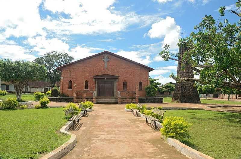 MOJU DOS CAMPOS-PA-PRAA E IGREJA DE SANTO ANTNIO-FOTO:LEANDRO DURES - MOJU DOS CAMPOS - PA