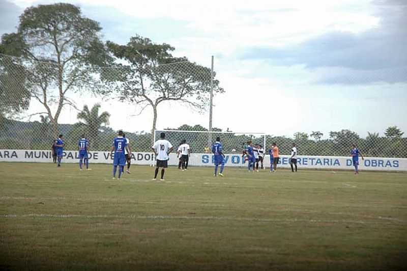 CAMPO DE FUTEBOL EM VILA DE MURUMURU - PA - MURUMURU - PA