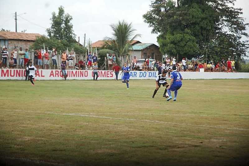 CAMPO DE FUTEBOL NA VILA DE MURUMURU - PA - MURUMURU - PA