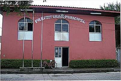 PREDIO DA PREFEITURA POR MIGUEL FIGUEIREDO - OEIRAS DO PAR - PA