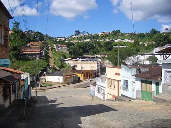 RUA SANTA LUZIA - VISTA PARCIAL POR GIVALDO M OLIVEIRA - CAMACAN - BA