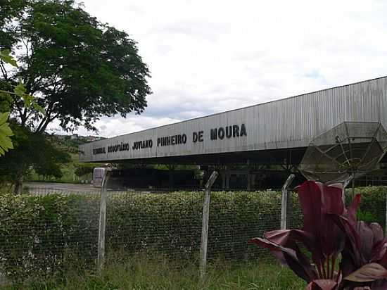 TERMINAL RODOVIRIO JOVIANO PINHEIRO DE MOURA POR RENATO ZUMAETA - CAMACAN - BA