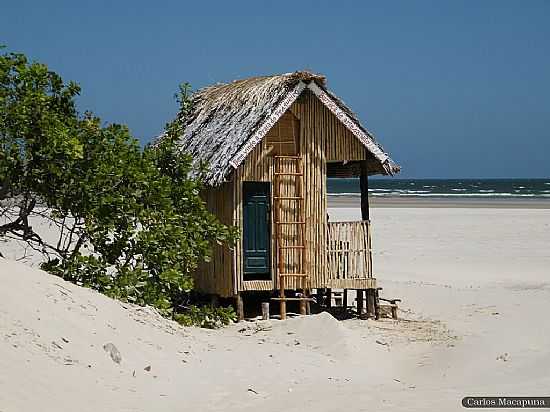 RANCHO NA PRAIA DE PESQUEIRO-FOTO:CARLOS MACAPUNA - PESQUEIRO - PA