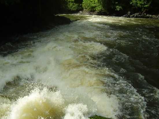 CACHOEIRA DO PIRAUQUARA EM PORTEL, POR ROSILDO NUNES - PORTEL - PA