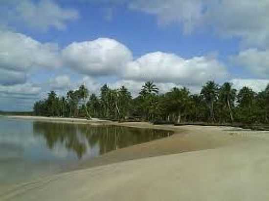 PRAIA NO DISTRITO DE CAMASSANDI-BA-FOTO:TURISMOPELOBRASIL. - CAMASSANDI - BA