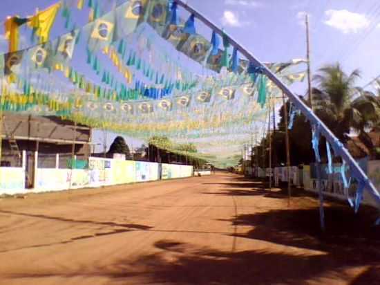 RUAS DECORADAS PARA A COPA 2010, POR IVANILDE MATOS DE OLIVEIRA - RURPOLIS - PA