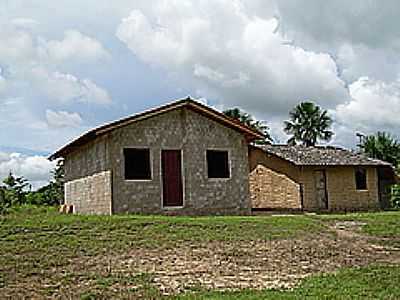 CASA DE PESCADOR-FOTO:ADALBERTO TORRES - SANTARM NOVO - PA