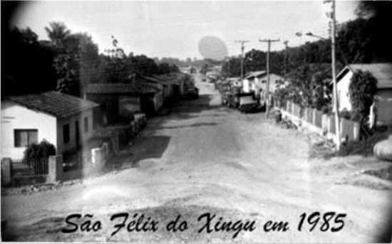 XINGU EM 1985 , POR VESPAZIANO MAGALHAES - SO FLIX DO XINGU - PA