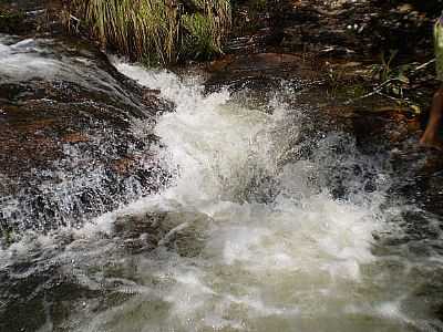 SERRA DAS ANDORINHAS - SO GERALDO DO ARAGUAIA - PA