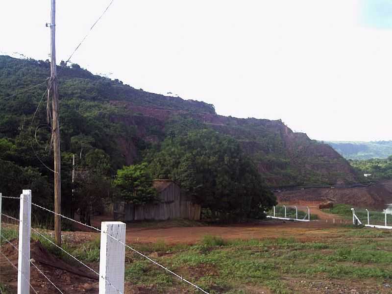 SERRA PELADA-PA-ENTRADA DA MINA-FOTO:PEDRO JNIOR  - SERRA PELADA - PA