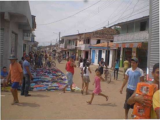 CENTRO COMERCIAL, POR   SILVIANE CASTILHO - VILA DO CARMO DO TOCANTINS - PA