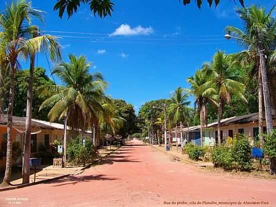 RUA DO PINHO EM VILA PLANALTO-FOTO:HERALDO AMORAS - VILA PLANALTO - PA