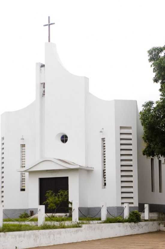 IGREJA MATRIZ DE VITRIA DO XINGU, POR R. VASCONCELOS - VITRIA DO XINGU - PA