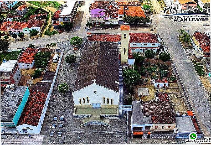 AROEIRAS-PB-VISTA AREA DO CENTRO E MATRIZ DE N.SRA.DO ROSRIO-FOTO:FACEBOOK - AROEIRAS - PB