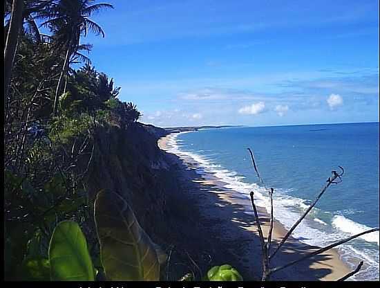 PAREDO NA BAA DA TRAIO-FOTO:ADERBAL NUNES - BAA DA TRAIO - PB