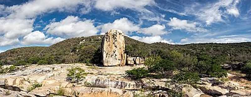 IMAGENS DA PEDRA DO ALTAR NA LOCALIDADE DE BARRA DE SANTANA/PB - BARRA DE SANTANA - PB