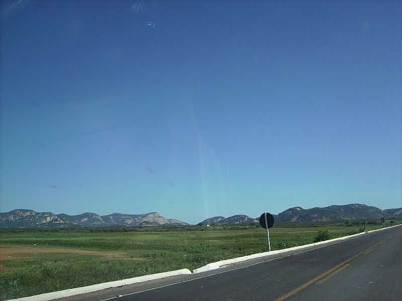 SERRA DE PATU VISTA DE BELM POR R NASCIMENTO  - BELM DO BREJO DO CRUZ - PB