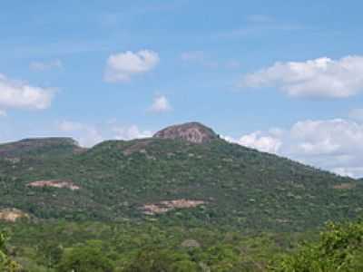 PEDRAS-FOTO:BENELLI_MAN - CANDEAL - BA