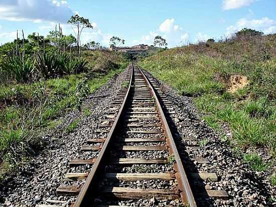 LINHA FRREA EM CANDEIAS-BA-FOTO:GILMARDEOLIVEIRA - CANDEIAS - BA