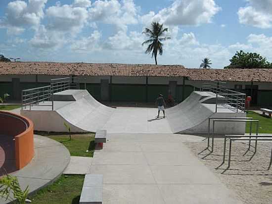 CAAPOR-PB-MINI PISTA DE SKATE NA PRAA DO SORRISO-FOTO:SKATEMASTERS - CAAPOR - PB