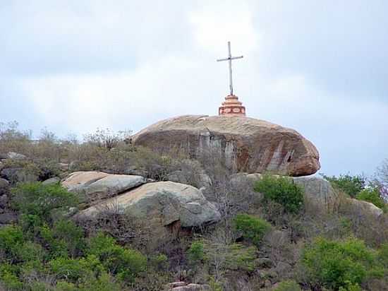 CRUZEIRO NO ALTO DA COMPADECIDA EM CABACEIRAS-FOTO:EDILSON V BENVENUTTI - CABACEIRAS - PB