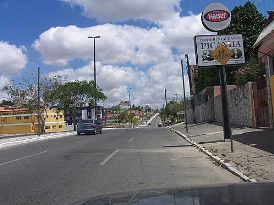 AVENIDA MANOEL TAVARES EM CAMPINA GRANDE-PB-FOTO:ANTONIO CARLOS BURIT - CAMPINA GRANDE - PB