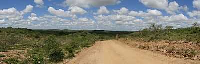 ESTRADA DE TERRA-FOTO:EMMANUEL PAUTET  - CARABAS - PB