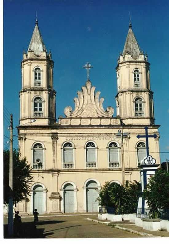 IGREJA DO DIVINO ESPRITO SANTO EM CRUZ DO ESPRITO SANTO-PB-FOTO:BRUNOTYRONE - CRUZ DO ESPRITO SANTO - PB