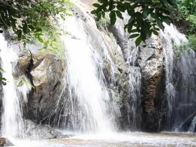 CACHOEIRA DO LETREIRO, POR LEONARDO AQUINO - DONA INS - PB