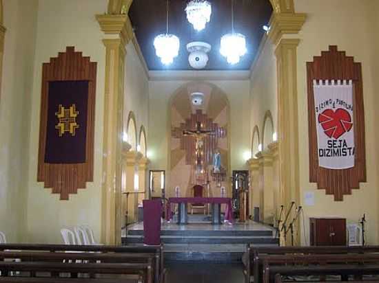 INTERIOR DA IGREJA MATRIZ-FOTO:SANDRO FELIX MOUZINH - ESPERANA - PB