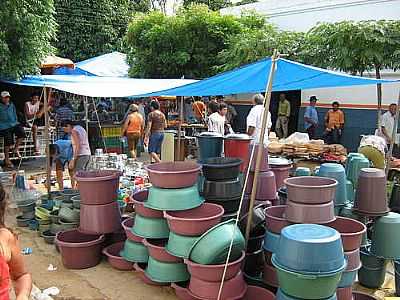 FEIRA NO CENTRO DA CIDADE-FOTO:JUNIOR LIMA CALADO - JERIC - PB