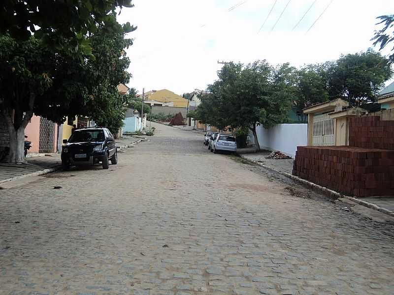 LAGOA SECA-PB-RUA JLIO MARANHO-FOTO:SALATIEL DE VASCONCELOS SALES  - LAGOA SECA - PB