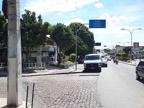 RUA CENTRAL DE CAPIM GROSSO-BA-FOTO:DALOCO - CAPIM GROSSO - BA