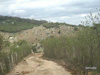 PEDRA DO SINO, MONTE HOREBE-PARABA  POR CARLYLE - MONTE HOREBE - PB