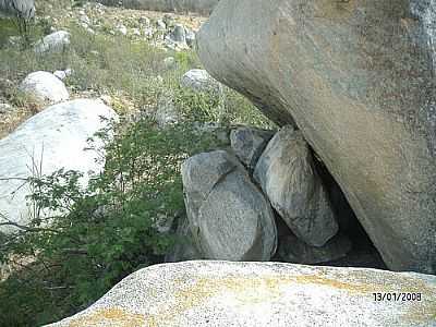 PEDRA DO SINO, MONTE HOREBE-PARABA  POR CARLYLE - MONTE HOREBE - PB