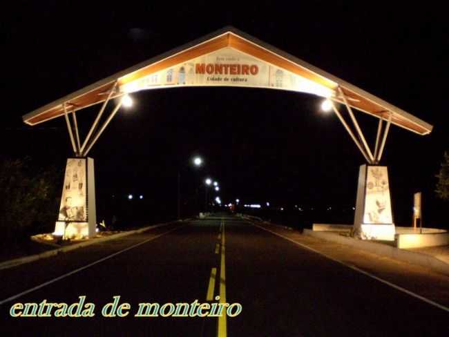 PORTAL DE ENTRADA DA CIDADE, POR ANTONIO ROMUALDO - MONTEIRO - PB